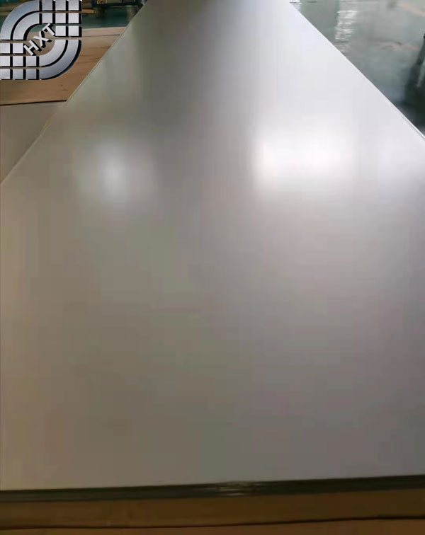 產品八